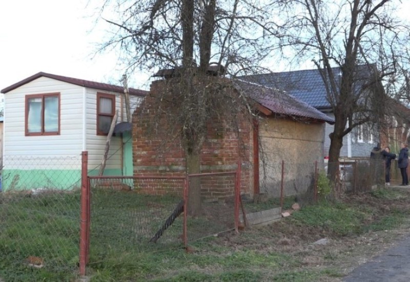 Majske Poljane u ruševinama: Pomozimo narodu Banije – Pozovimo 1415!