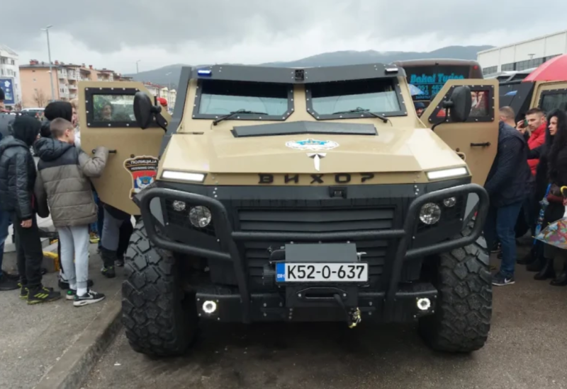 Izložba vozila MUP-a RS nakon defilea