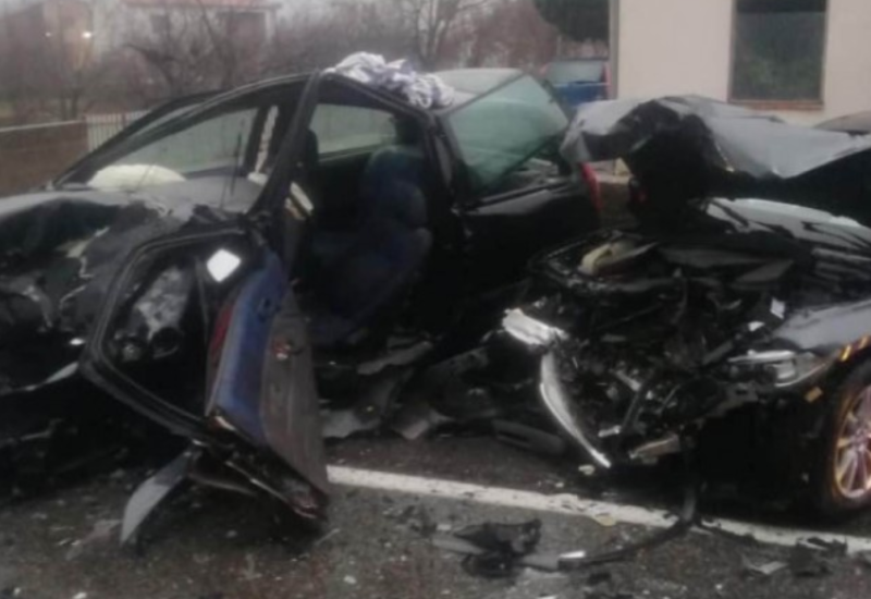 U saobraćajnoj nesreći 4 osobe povrijeđene