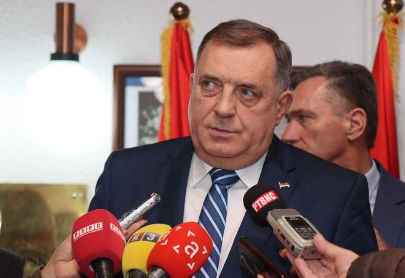 "Simbol slobode" Dodik čestitao Dan Republike