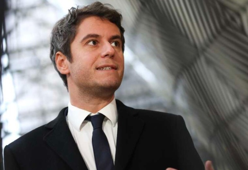 Francuska dobila prvog gej premijera: Gabrijel Atal naslijedio Elizabet Born