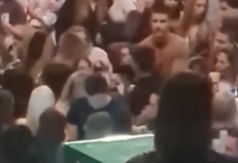 Žene se potukle na koncertu Saše Matića