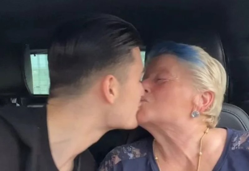 Unuk i baka glumili da su u vezi kako bi postali popularni na društvenim mrežama