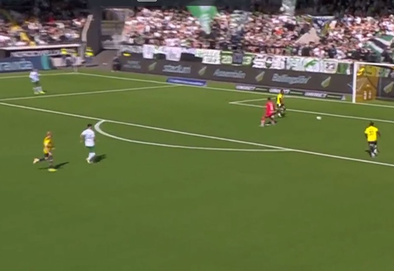 Nesvakidašnji kiks golmana (VIDEO)