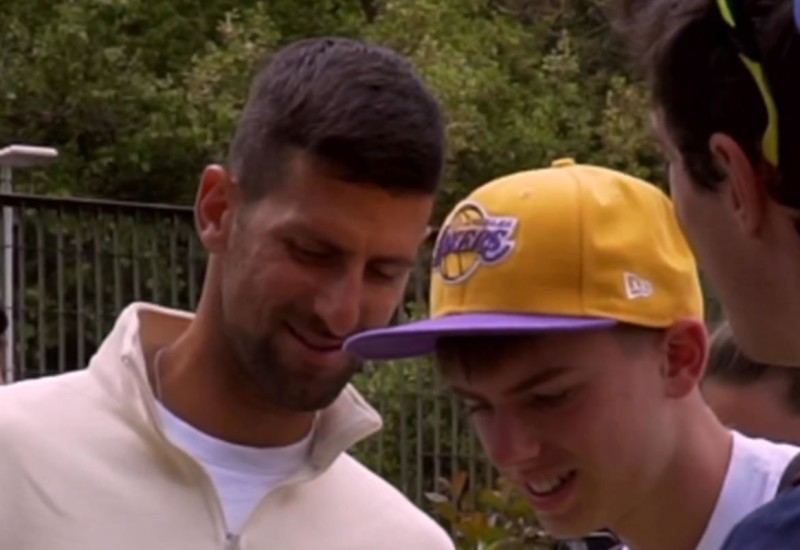 Đoković dočekan kao imperator: Sletio u Rim pa ga "okupirali" navijači (VIDEO)