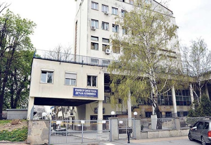 Pas rasporio djetetu stomak