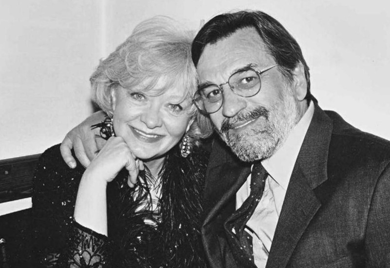 Spomen-ploča Mileni Dravić i Draganu Nikoliću popravljena, fali jedno slovo