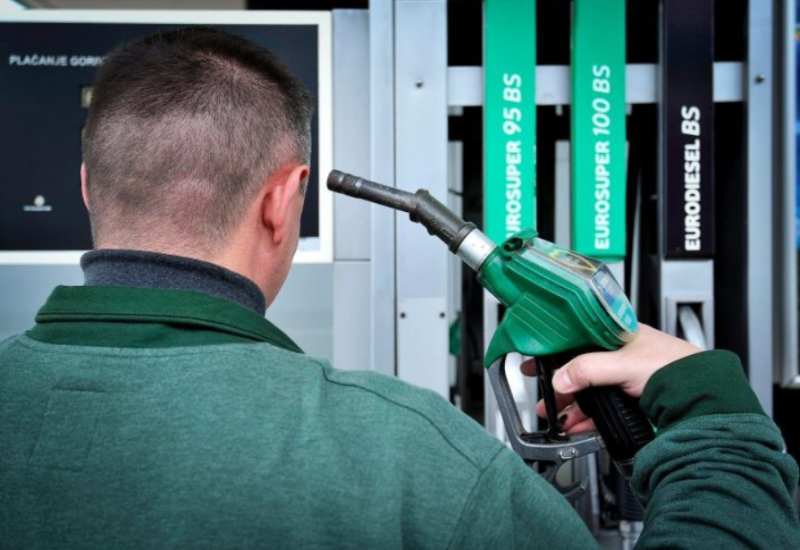 MISLILI STE PREDAHNUTI, E PA NEĆETE! Poskupljuje gorivo u BiH