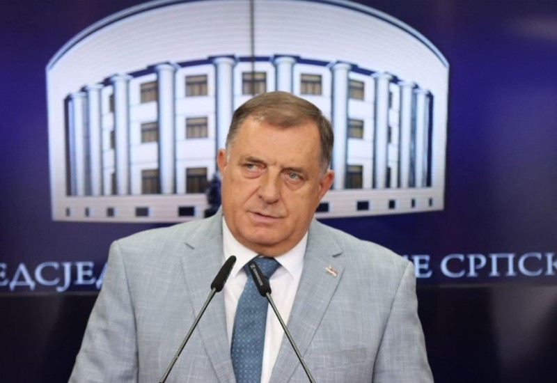 Dodik uspješno operisan, smješten na intenzivnu