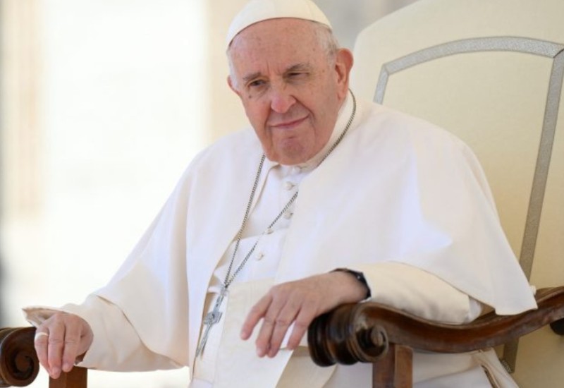 Engleski mediji: Grupa kardinala sprema zavjeru, žele da papa podnese ostavku