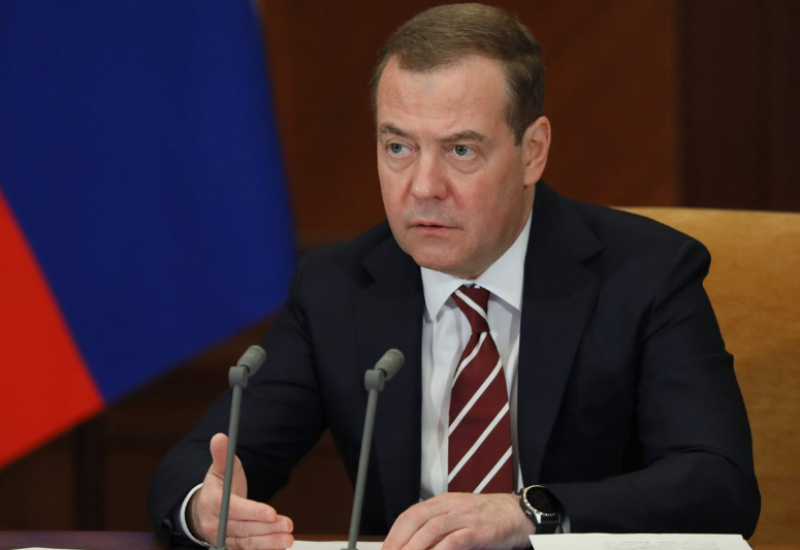 MEDVEDEV: Koliko je rasejan, Bajden može da započne treći svjetski rat