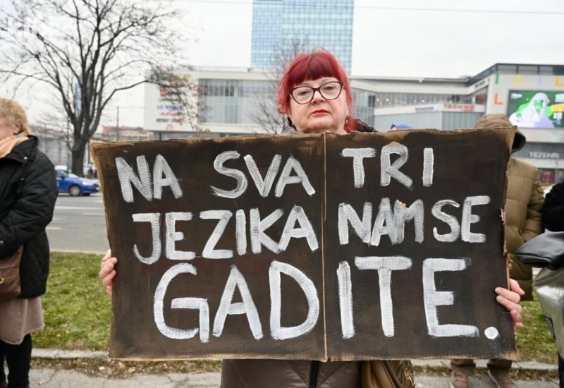 Protesti ispred zgrade parlamenta BiH: Vi ste najopasniji odron