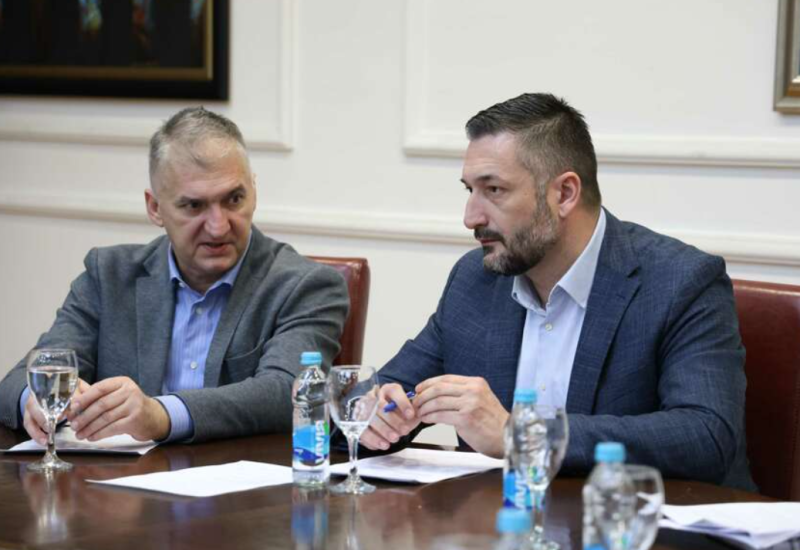 "Kad nema Draška, mi to začas" Sjednica trajala 11 minuta, Banjaluka oborila rekord efikasnosti
