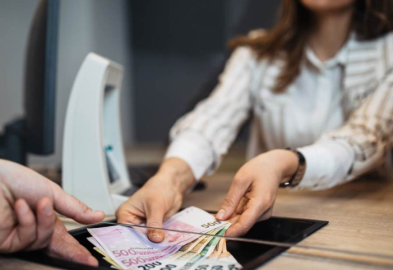 Svi zaposleni će znati koliko zarađuju njihove kolege: Uvodi se novi zakon, transparentnost zarada biće obavezna