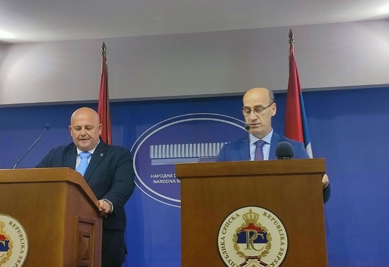 Salkić i Hurtić traže "bosanski" jezik, Mazalica im oštro odgovorio