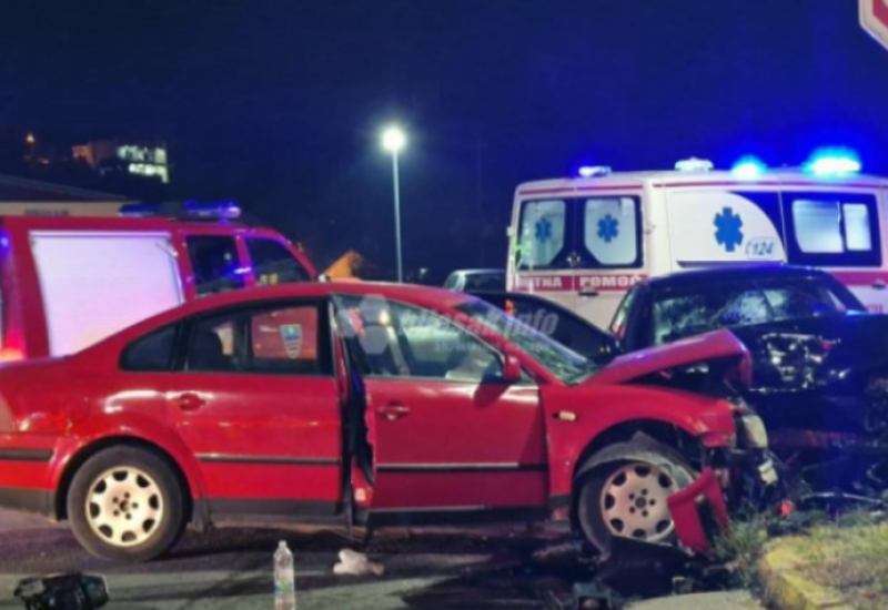 Žestok sudar, vatrogasci izvlačili povrijeđene iz auta