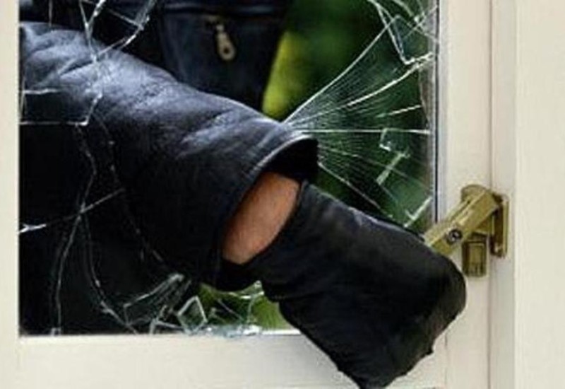 Maloljetnik provalio u kuću muzičara, ukrao opremu u vrijednosti od 120.000 dinara