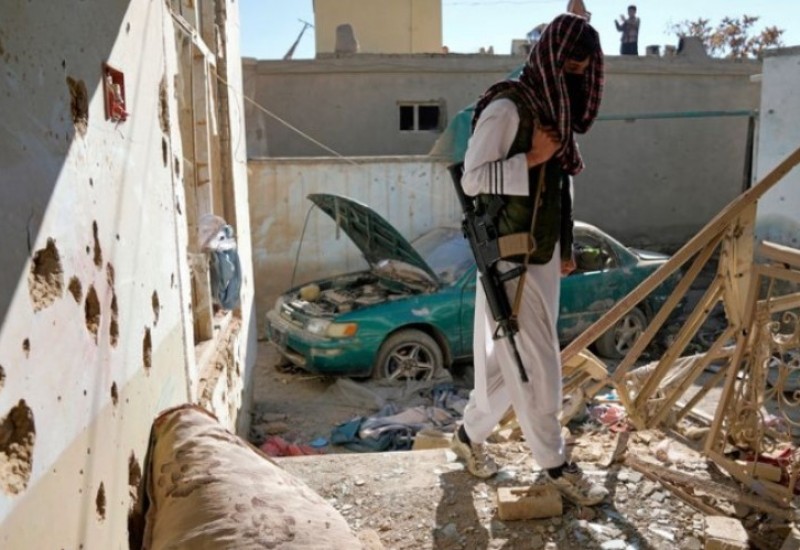 Bombaš samoubica se raznio ispred zgrade Ministarstva: Najmanje 21 osoba poginula