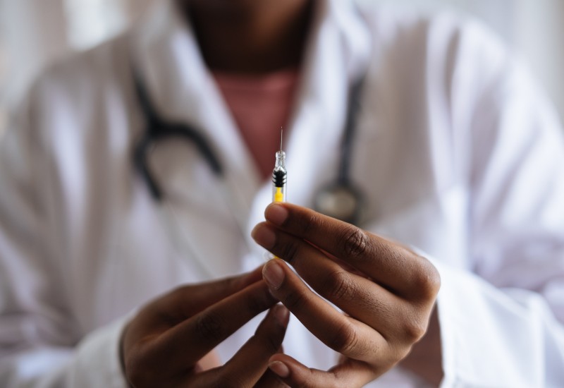 Drama tokom pregleda: Pacijentkinja medicinsku sestru nogom udarila u stomak
