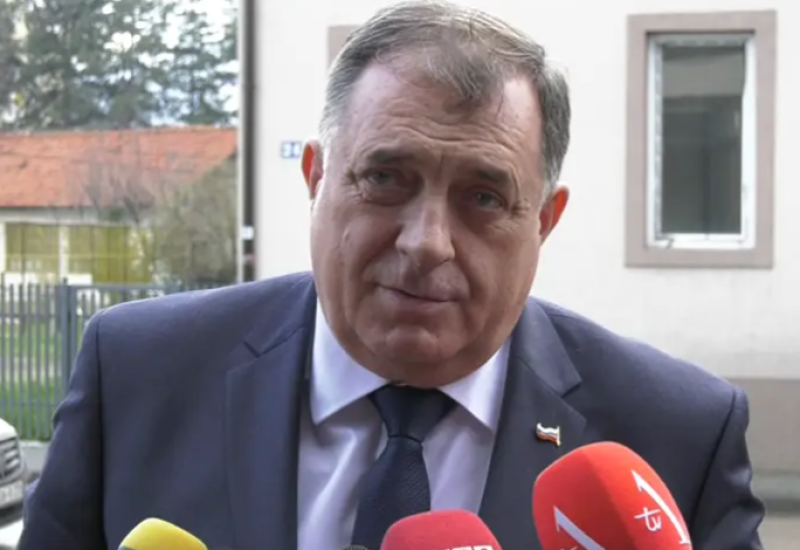 “Posljednja osoba koja ima pravo da drži predavanja o demokratiji je američki ambasador”