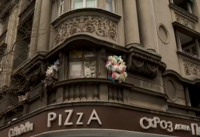 Revolt stanara: Zbog pekare smeće prijeti da padne na glavu (VIDEO)