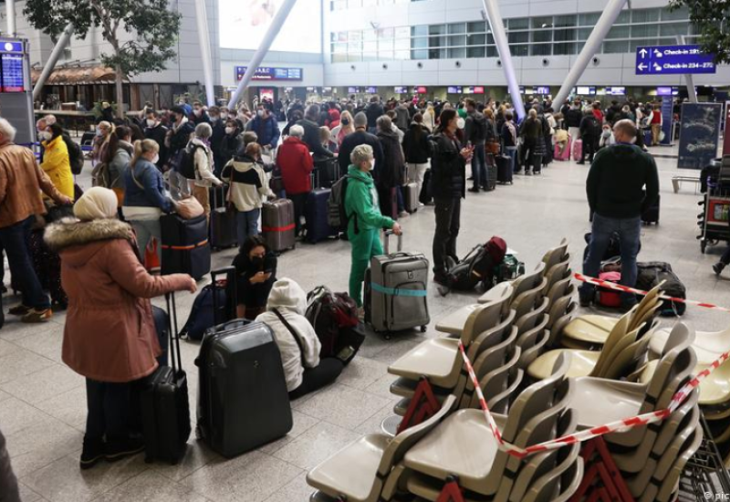 Zbog štrajka u ponedjeljak otkazivanje više od 350 letova: Haos čeka oko 100.000 putnika