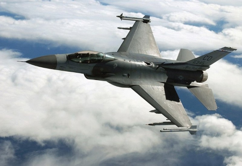 "The Telegraph": Evropo, spremi se za rat