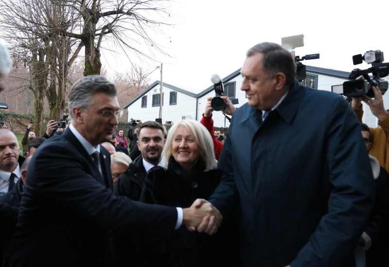 Plenković stigao u Banjaluku, dočekali ga zvaničnici Srpske i BiH