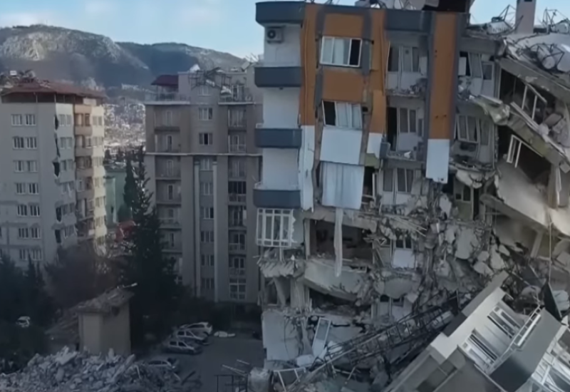 Skoro osam hiljada zgrada treba da bude srušeno nakon zemljotresa