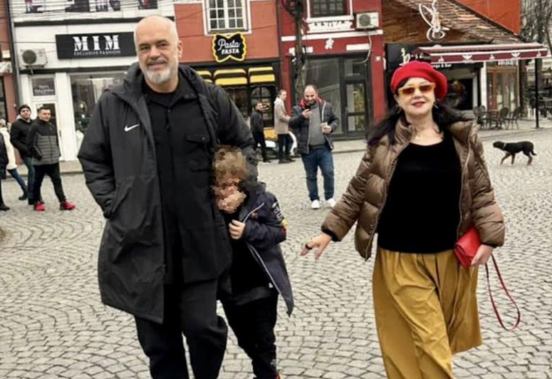 Rama posjetio Prizren: "U vazduhu se osjeća albanska istorija"