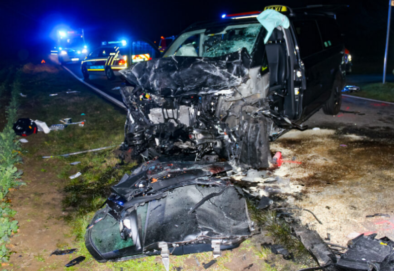 U teškoj nesreći poginula četiri člana fudbalskog kluba (FOTO)