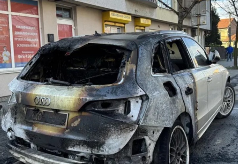 Izgorio automobil biznismena iz Bijeljine VIDEO