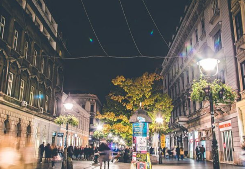 Zbog djevojke izbila tuča u centru Beograda: Muškarac teško povrijeđen, napadnut makazama