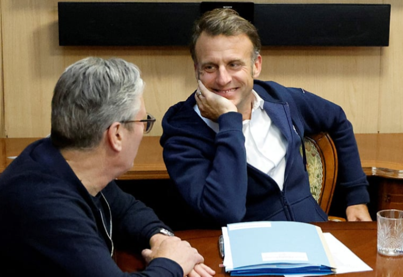 Iz Jelisejske palate s dvije fotografije odgovorili na navode Kremlja kako Makron koristi kokain