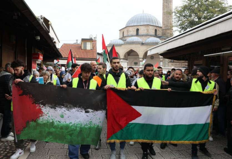 NEMAJU PAMETNIJEG POSLA Domaći političari posvađali se zbog rabina i sukoba u Palestini