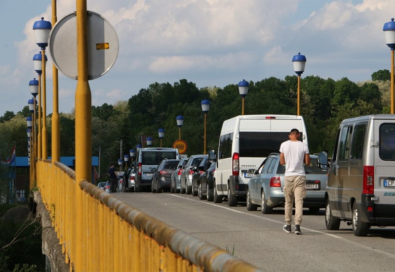 Prevoznici na granici izgubili 1,69 milijardi KM