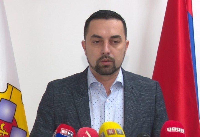 Jerinić: "Laž je da ne postoje vreće i pečati neiskorištenih listića"