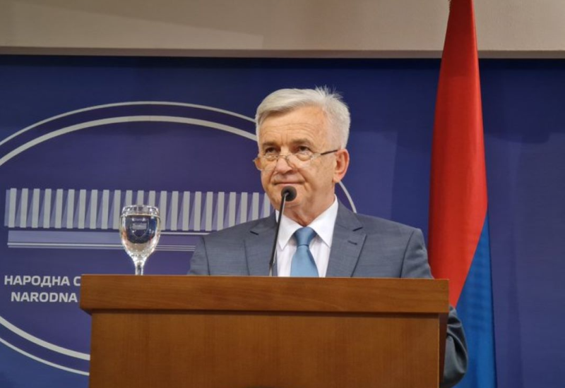 ČUBRILOVIĆ: Nastaviti sa vraćanjem nadležnosti