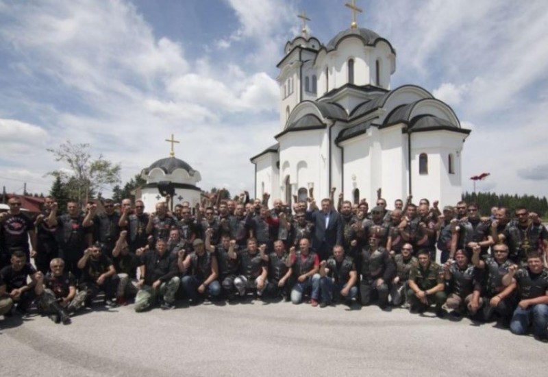 Noćni vukovi osudili "hajku" na Dodika