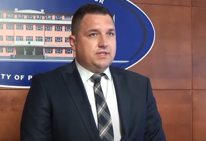 Ministar Lučić podnio ostavku
