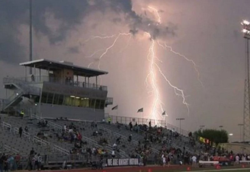 Nesvakidašnji slučaj: Dvojica fudbalera preminula od udara groma