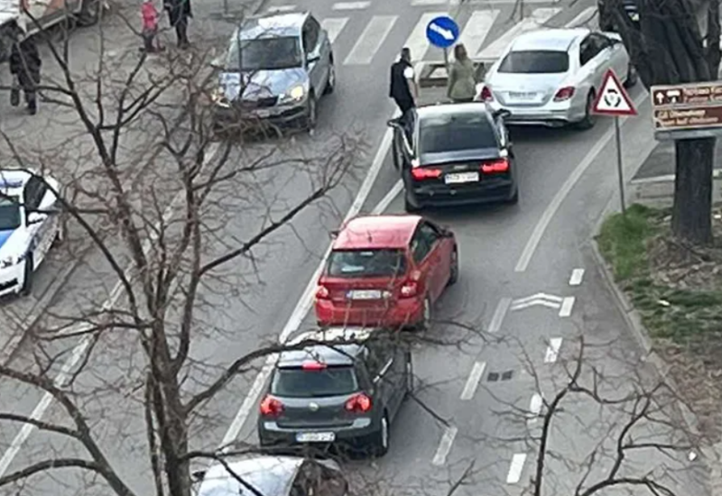 Lančani sudar u Banjaluci, stvorila se gužva u saobraćaju (VIDEO)