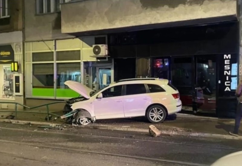 Audijem uletio u mesnicu VIDEO