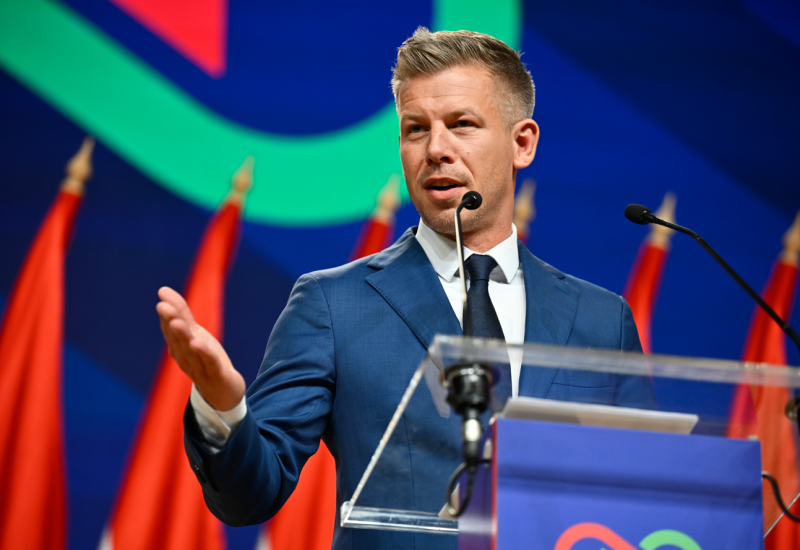 Peter Mađar najavio obustavu emitovanja vesti na državnim medijima