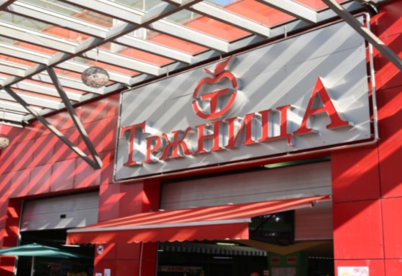 Kiša rastjerala kupce: Loša prodaja rasade na banjalučkoj tržnici