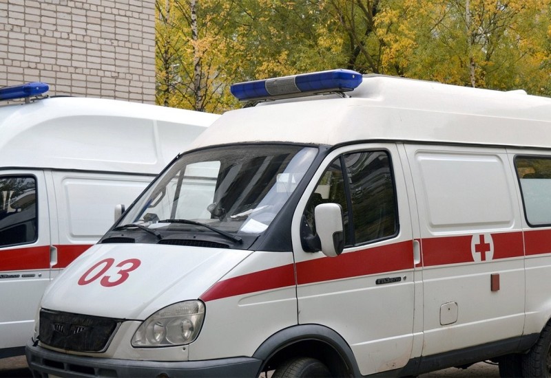 Bizarna nezgoda u Hrvatskoj: Prelazio iz jednog apartmana u drugi, pa se nabio na ogradu
