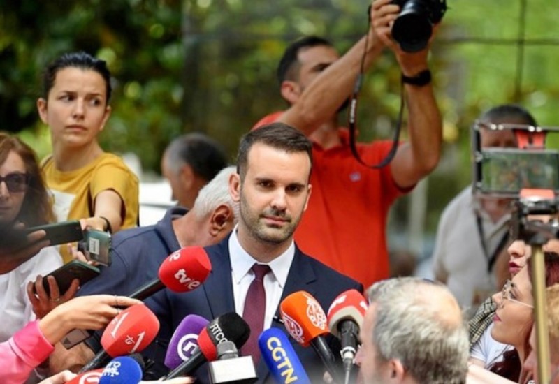 SPAJIĆ ZAVRŠAVA PREGOVORE: Nova vlada bez stranaka Mila Đukanovića i Andrije Mandića?