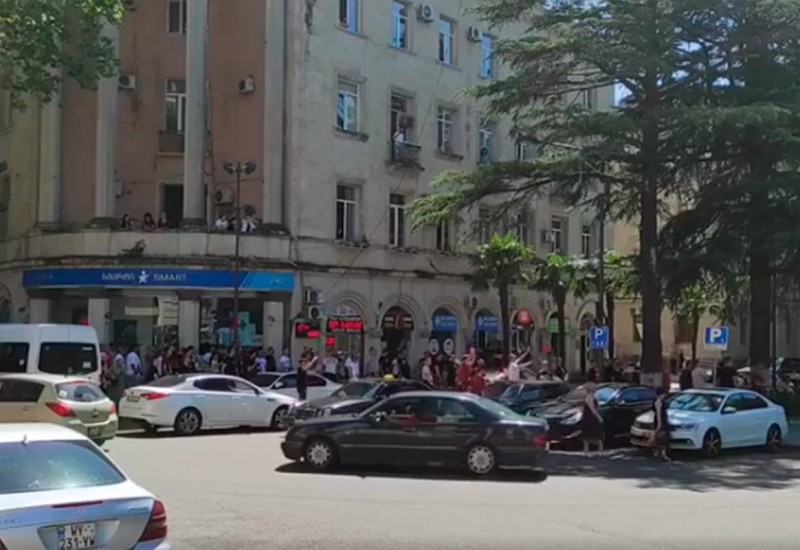 Neredi pred utakmicu Sarajeva i Torpeda, intervenisala policija (VIDEO)