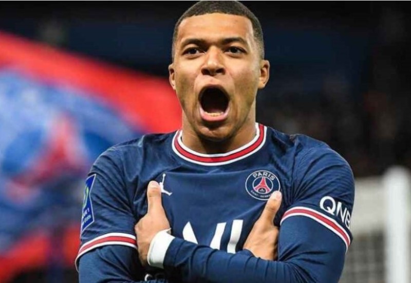 Embape vraćen u tim: Izgleda da hoće da pregovara i o novom ugovoru