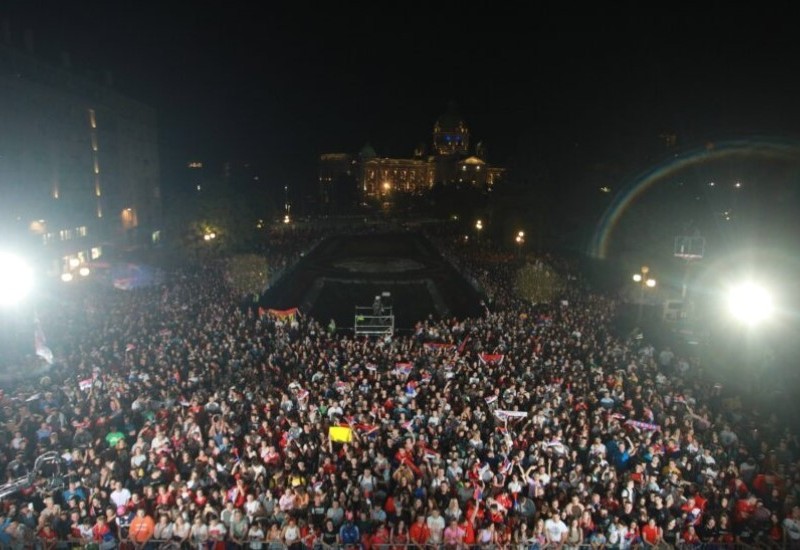Spektakularan doček šampiona u Beogradu, ovacije za košarkaše Srbije i Novaka Đokovića (VIDEO)
